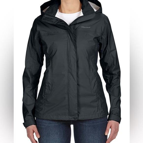 Marmot Jackets & Blazers - Marmot Women’s Precip Rain Jacket. Small.